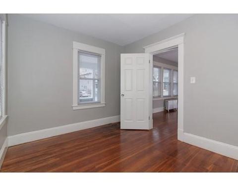 17 Leete St, Springfield, MA 01108 photo 7