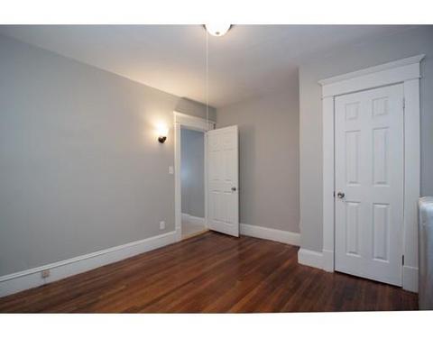 17 Leete St, Springfield, MA 01108 photo 6