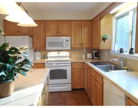 34 Berkshire Dr, Ware, MA 01082 photo 9