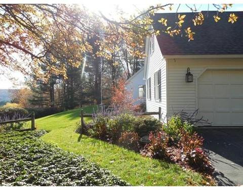 34 Berkshire Dr, Ware, MA 01082 photo 3