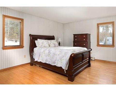 6 New Towne Dr, Hingham, MA 02043 photo 9