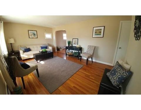 369 Stapleton, Springfield, MA 01119 photo 2