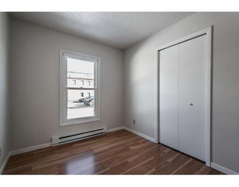 16 Prentice St, Springfield, MA 01104 photo 12