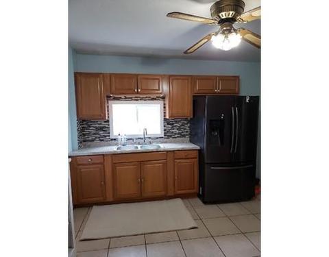 49 Norman St, Springfield, MA 01104 photo 3