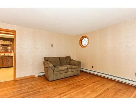 2 Churchill Ave, Wareham, MA 02571 photo 4