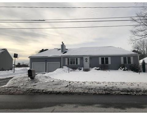 35 Mendon St, Upton, MA 01568 photo 2
