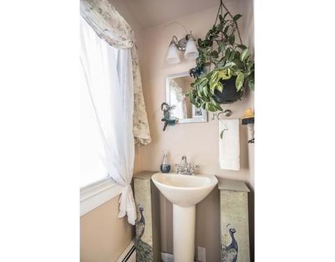 48 Cherry St, Fairhaven, MA 02719 photo 9