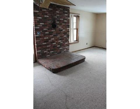 24 Crompton St, Acushnet, MA 02743 photo 9