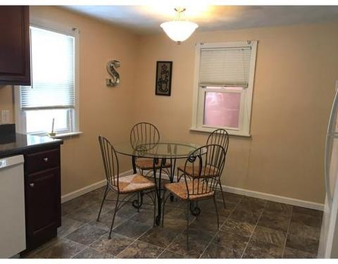 21 Maebeth St, Springfield, MA 01119 photo 4