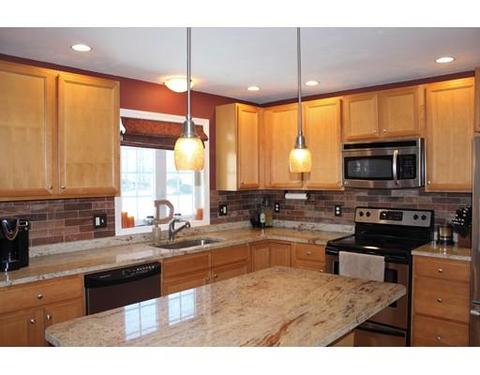731 Burncoat St, Worcester, MA 01606 photo 4
