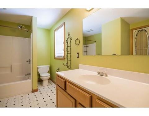 90 Pheasant Dr, Springfield, MA 01119 photo 13