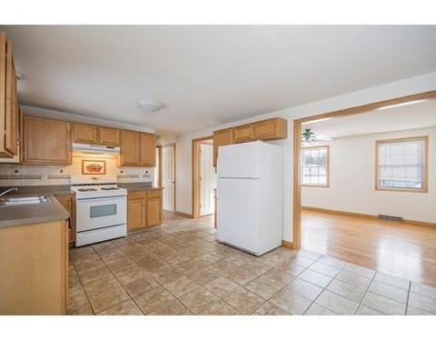 90 Pheasant Dr, Springfield, MA 01119 photo 9
