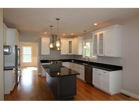 8 Applegate Rd, Medway, MA 02053 photo 4