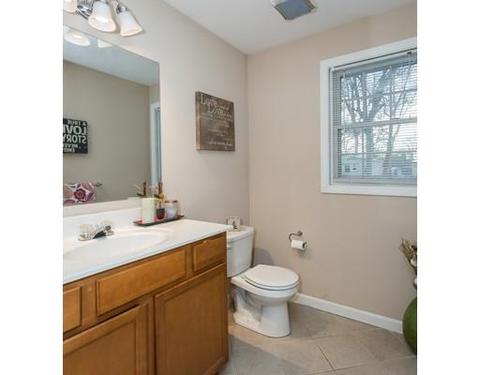 56 Bruce St, Springfield, MA 01119 photo 14