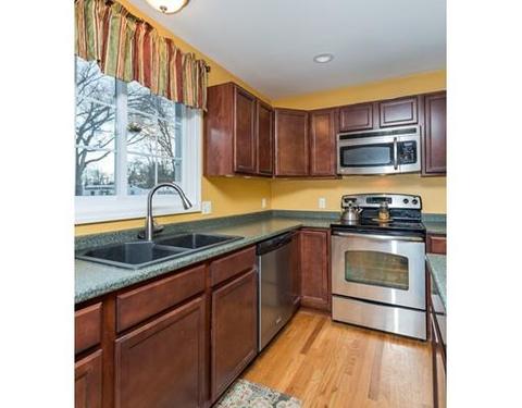 56 Bruce St, Springfield, MA 01119 photo 6