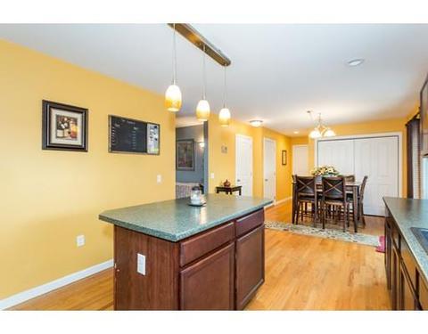 56 Bruce St, Springfield, MA 01119 photo 8