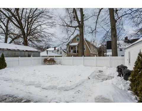 90 Perkins St, Springfield, MA 01118 photo 5