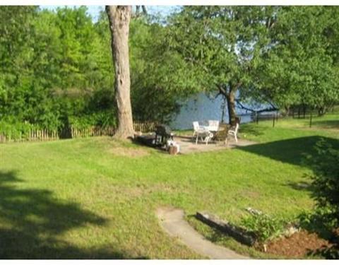 11 E Riverside Dr, Dedham, MA 02026 photo 4
