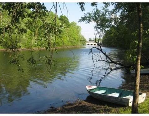 11 E Riverside Dr, Dedham, MA 02026 photo 3