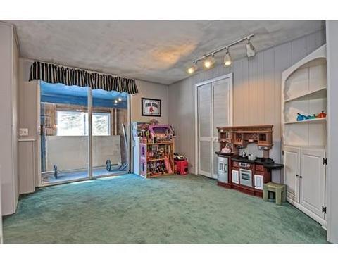12 Squire Ct, Walpole, MA 02081 photo 16