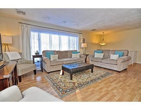 12 Squire Ct, Walpole, MA 02081 photo 6
