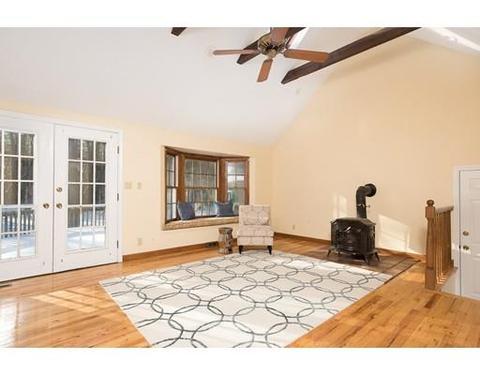 88 Cushing St, Hingham, MA 02043 photo 11