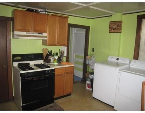 11 Spring St, Gloucester, MA 01930 photo 4