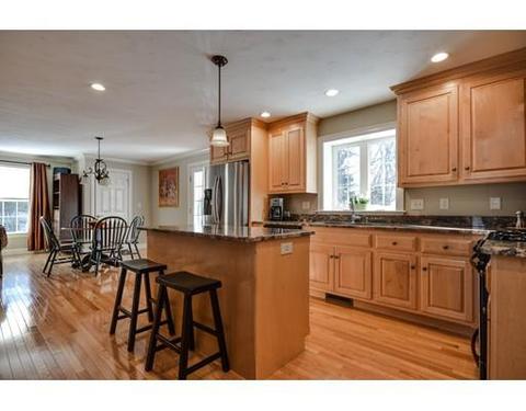 4 Breton Rd, Upton, MA 01568 photo 8