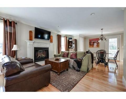 4 Breton Rd, Upton, MA 01568 photo 13
