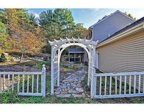 6 Plumbley Rd, Upton, MA 01568 photo 3