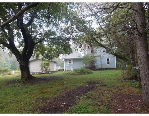 33 Homecrest Ave, Ware, MA 01082 photo 5