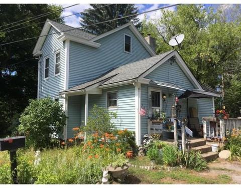33 Homecrest Ave, Ware, MA 01082 photo 1