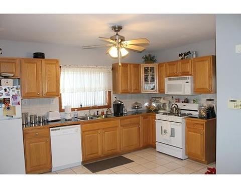 118 Oxford St, Fall River, MA 02721 photo 3