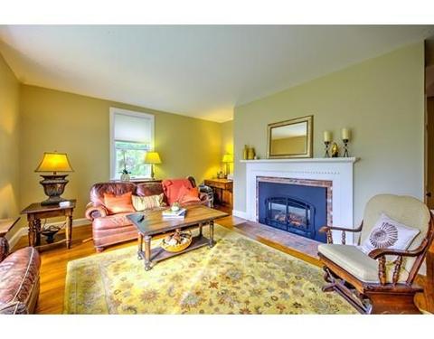 108 Roosevelt Rd, Barnstable, MA 02635 photo 8