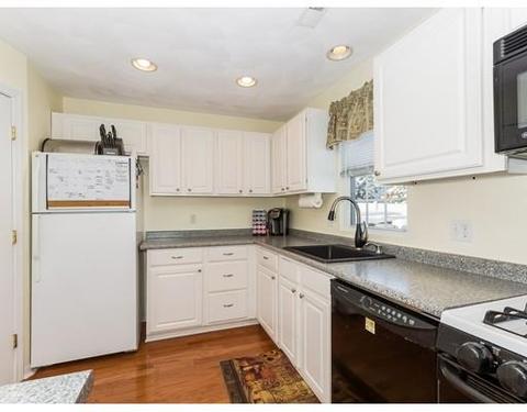 99 Ecklund Dr, Lowell, MA 01852 photo 4