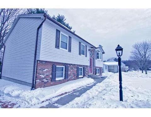 85 Amos Dr, Springfield, MA 01118 photo 3