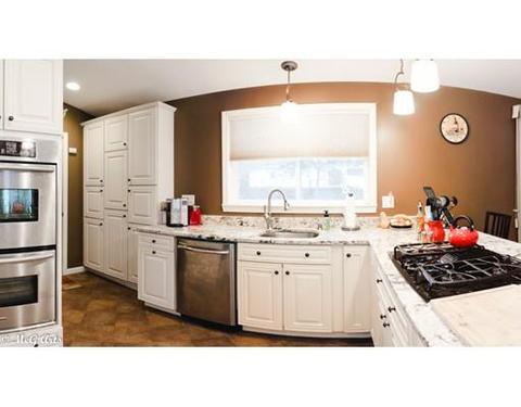 55 Lindsay Rd, Springfield, MA 01128 photo 3