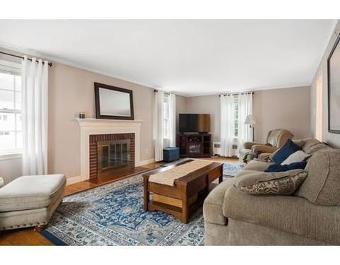10 Maxwell Rd, Milton, MA 02186 photo 7
