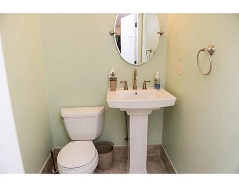 69 Arthur St, Chicopee, MA 01013 photo 8