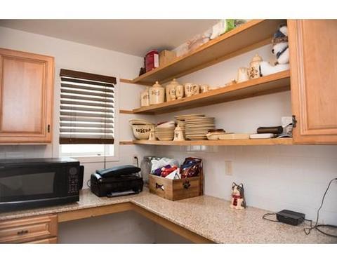 69 Arthur St, Chicopee, MA 01013 photo 6