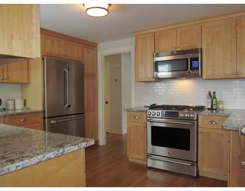 107 Old Farm Rd, Needham, MA 02492 photo 2