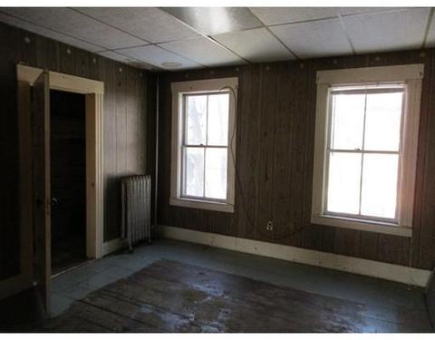 51 Windsor St, Worcester, MA 01605 photo 8