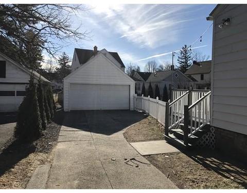 45 Bronson Ter, Springfield, MA 01108 photo 4