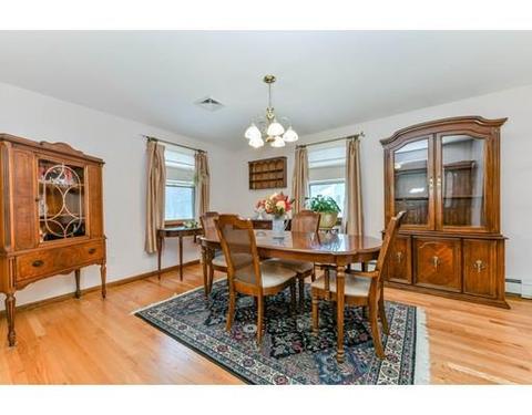 9 Coach Ln, Dedham, MA 02026 photo 4