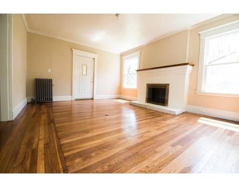 30 Kimberly Ave, Springfield, MA 01108 photo 2