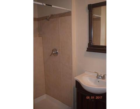 46 Wellesley St, Springfield, MA 01109 photo 13