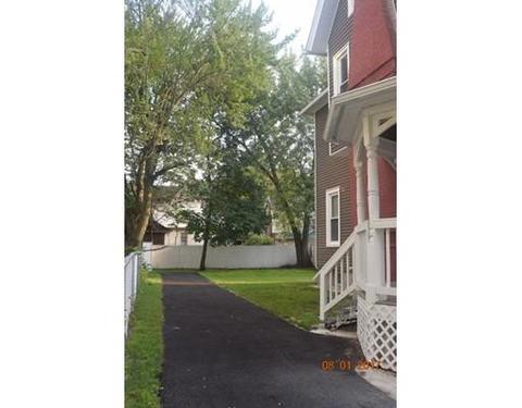 46 Wellesley St, Springfield, MA 01109 photo 6