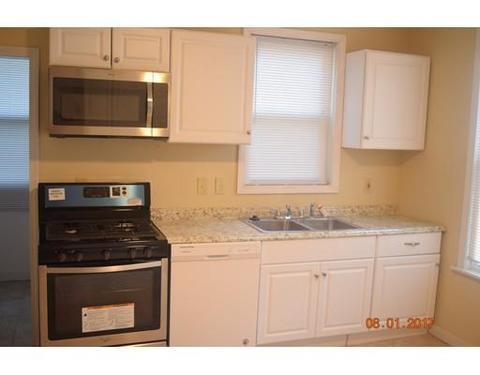 46 Wellesley St, Springfield, MA 01109 photo 15