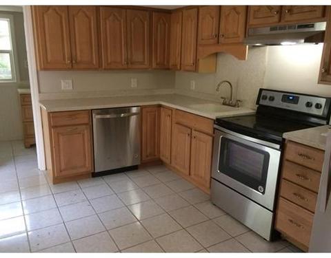 34 Thornton Rd, Mansfield, MA 02048 photo 11