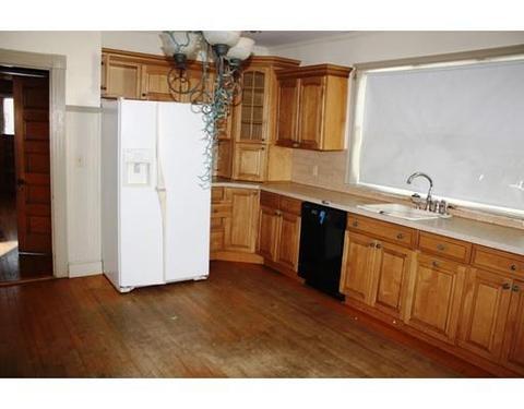 8 School St, Hatfield, MA 01038 photo 6